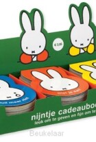 display-nijntje-cadeauboekjes-3x5